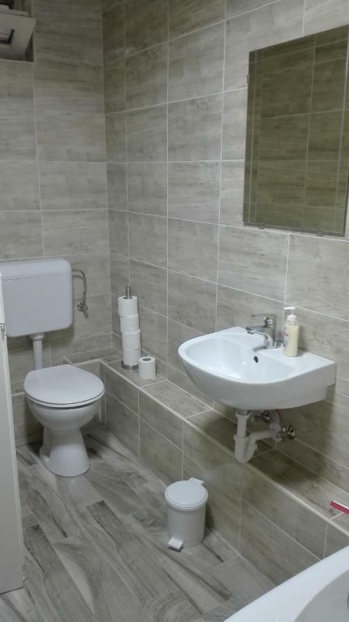 Baross apartman Kaposvár Exterior foto
